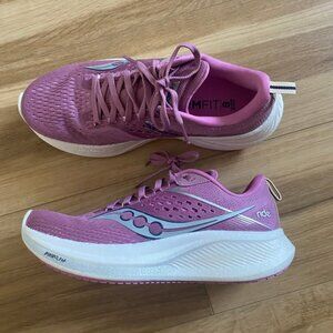 Saucony Ride 17 Running Shoes - Women's